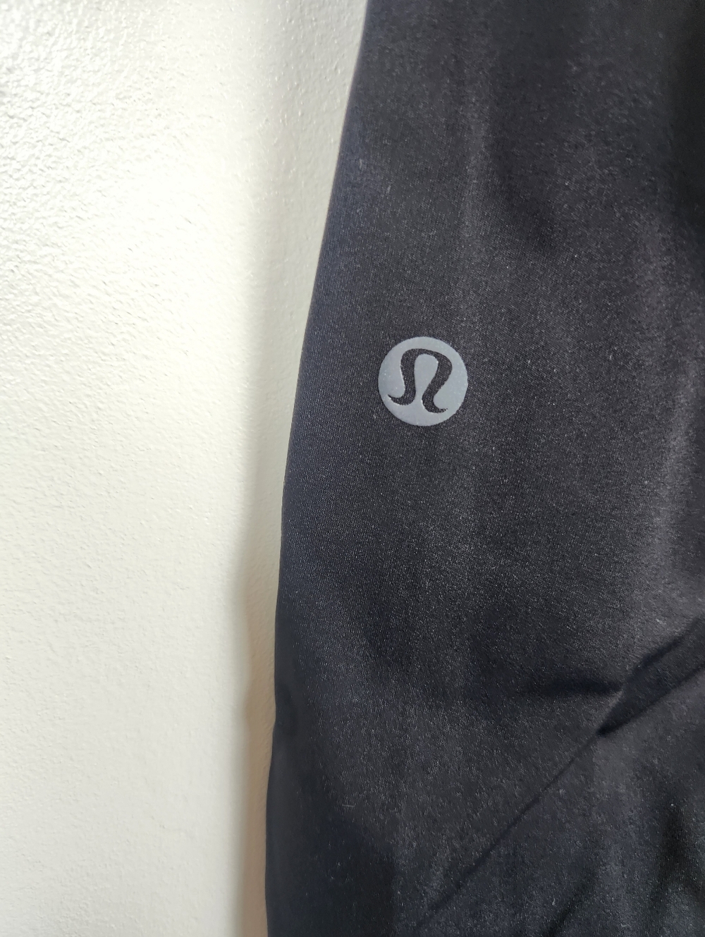 Lululemon In Movement High-Rise Tight 25" - Black​ - Picture 3 of 7